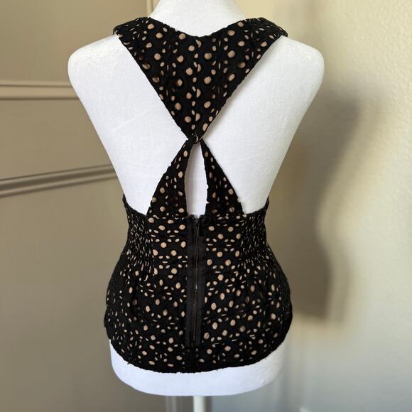 BCBG - Karlie Halter Eyelet Top - XS - Picture 4 of 7